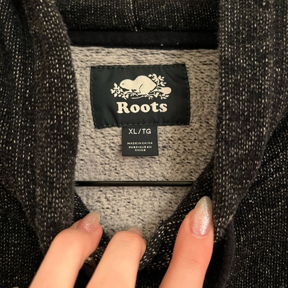 Roots Black hoodie - Picture 5 of 5